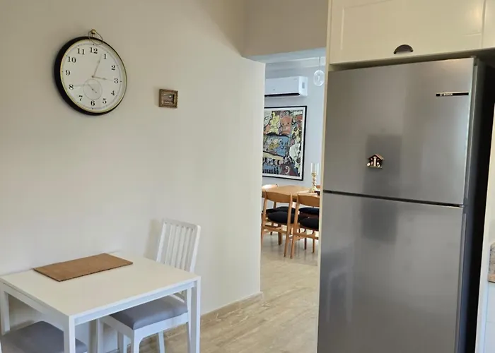 Mulberry, Kyrenia Kyrenia (Northern Cyprus)