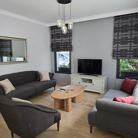 Villa Mulberry, Kyrenia