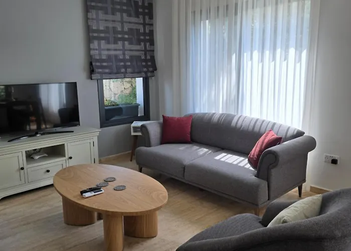 ヴィラ Mulberry, Kyrenia キレニア